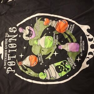 Trickz N' Treatz Dolls Kill Potion T-shirt NwT